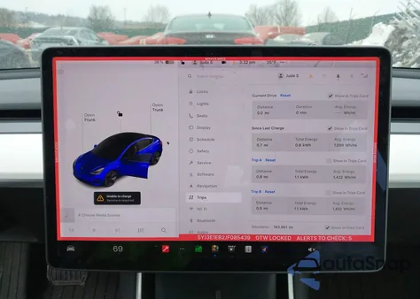 2018 Tesla Model 3 Long Range/Performance z USA, uszkodzony, nr VIN 5YJ3E1EB2JF085439